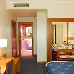 Versatile Hotel Guarda