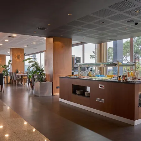Hotel Versatile 4*