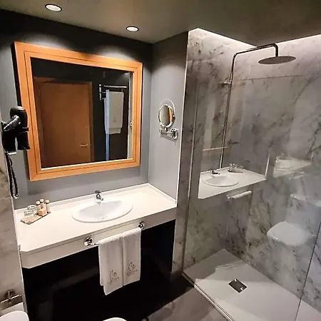Versatile Hotel