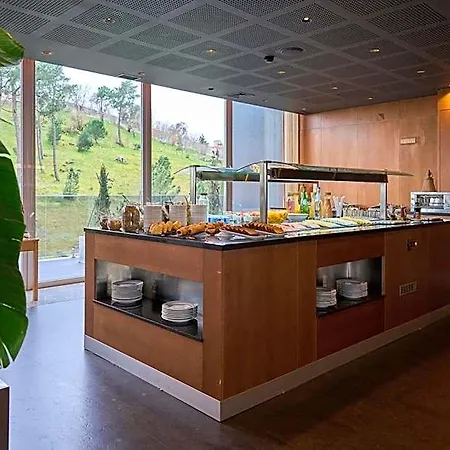 Versatile Hotel 4*