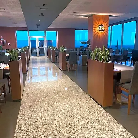 Hotel Versatile