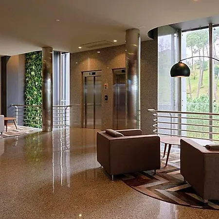 Hotel Versatile 4*