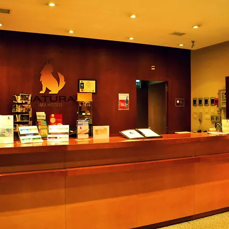 Versatile Otel Guarda