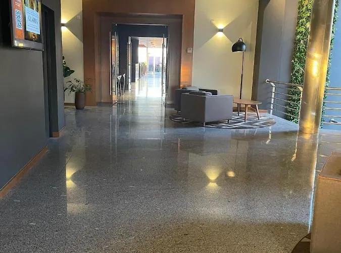 Versatile Hotel Guarda